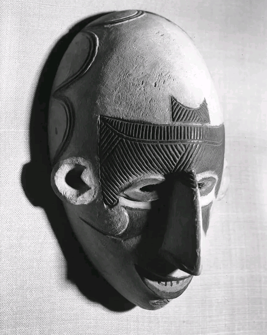 Nri-Awka white female face mask with itchi scarring, 1937